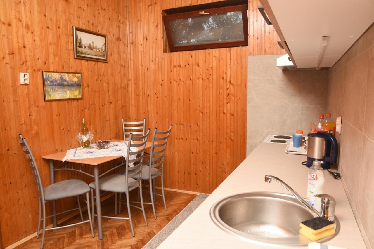 Apartman Woolf Senta Εξωτερικό φωτογραφία